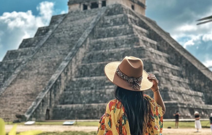 Chichén Itzá Tour + Round Transportation