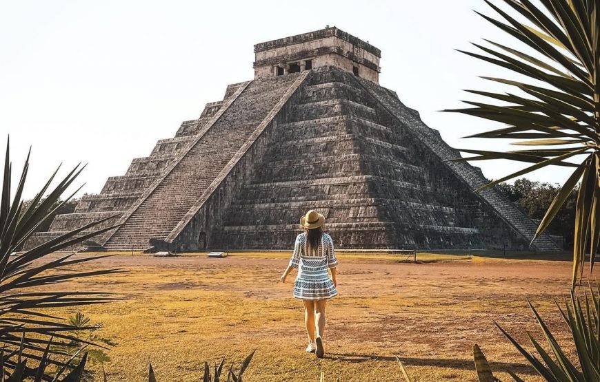 Chichén Itzá Tour + Round Transportation